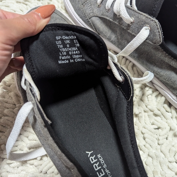 Sperry Topsider Grey Running Shoes- Size 7M - Picture 3 of 7